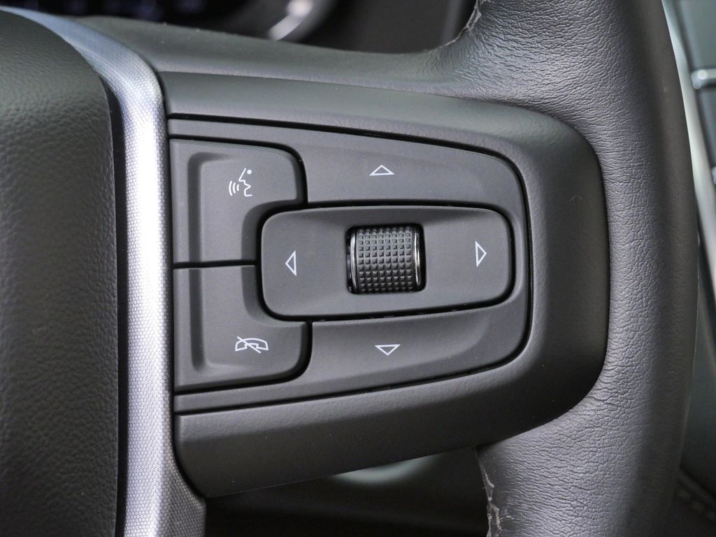 Thumbnail: 2023 GMC Yukon XL - 22