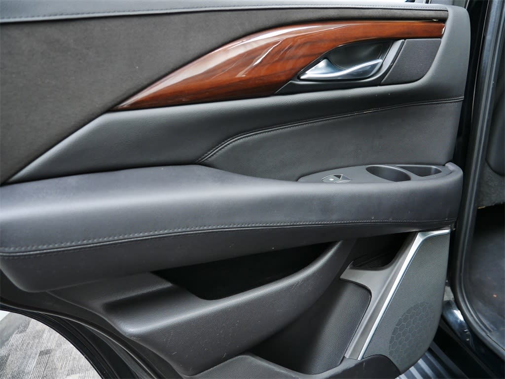 Thumbnail: 2018 Cadillac Escalade - 17