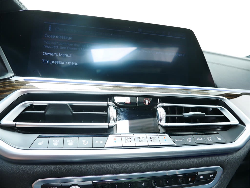 Thumbnail: 2021 BMW X5 - 11