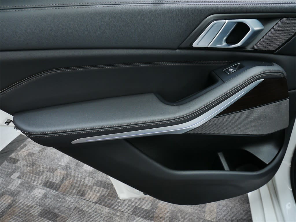 Thumbnail: 2021 BMW X5 - 20