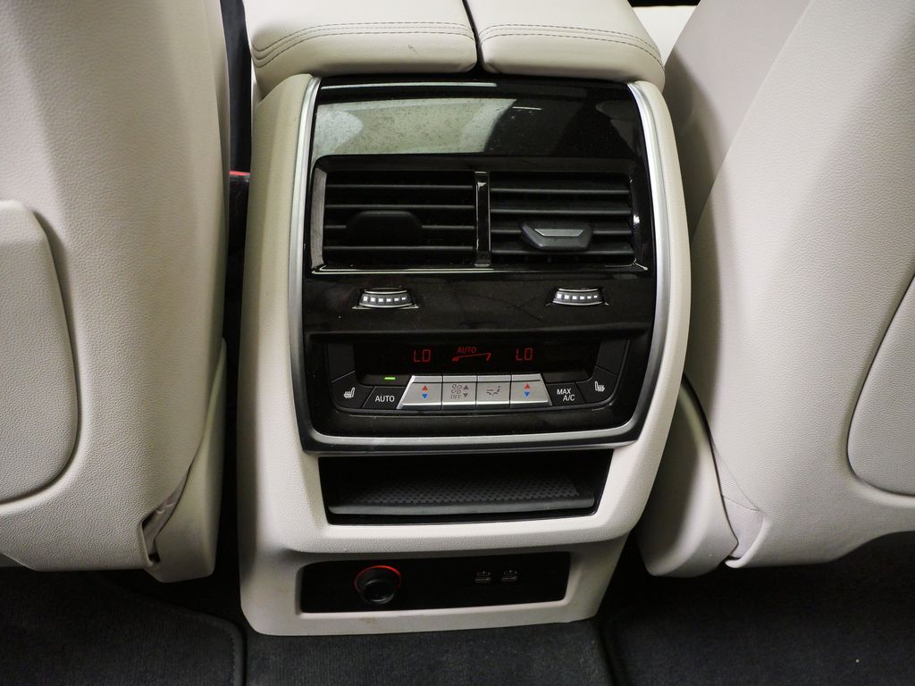 Thumbnail: 2022 BMW X7 - 19