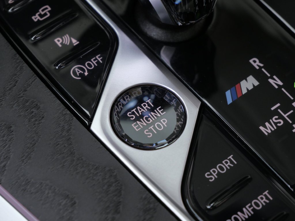Thumbnail: 2021 BMW X7 - 12