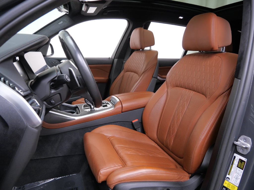 Thumbnail: 2021 BMW X7 - 9