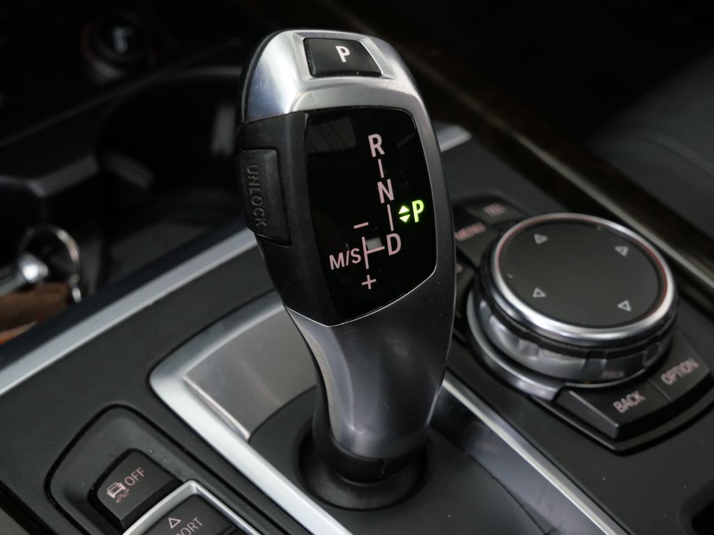 Thumbnail: 2016 BMW X5 - 11
