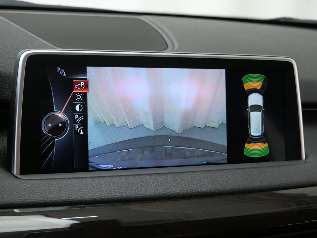 Thumbnail: 2016 BMW X5 - 27