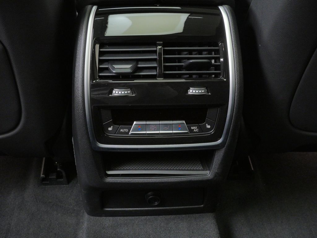 Thumbnail: 2021 BMW X5 - 19