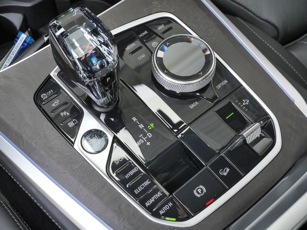 Thumbnail: 2021 BMW X5 - 7