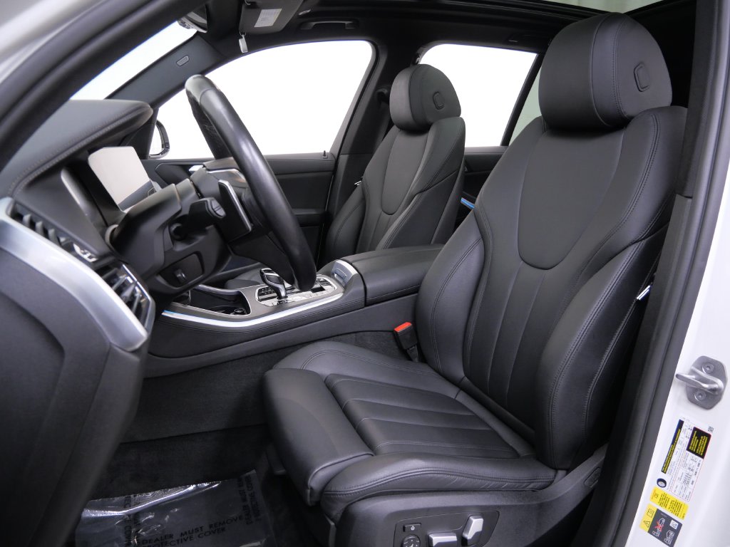 Thumbnail: 2022 BMW X5 - 8