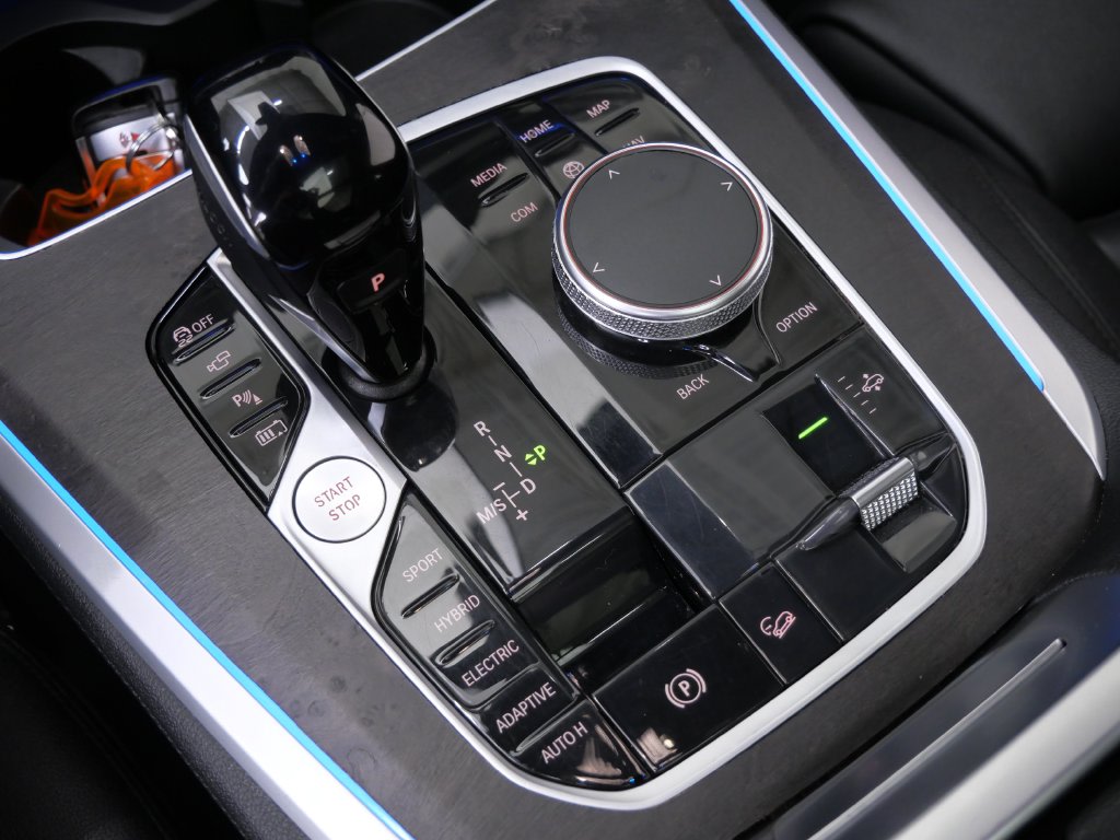Thumbnail: 2022 BMW X5 - 11