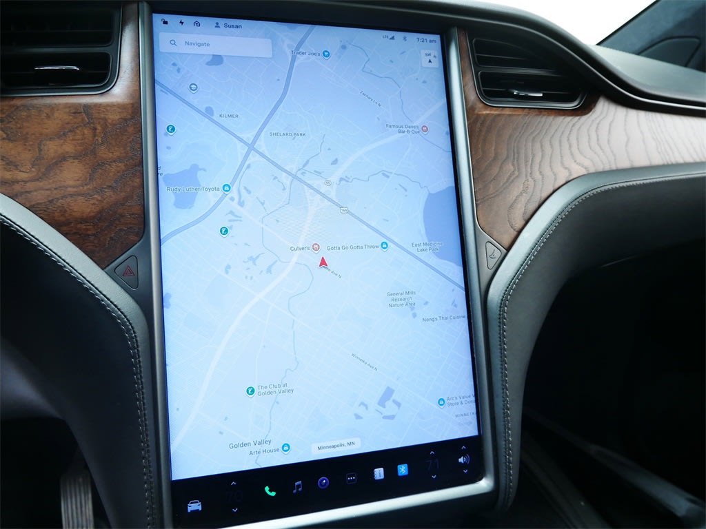 Thumbnail: 2019 Tesla Model X - 10