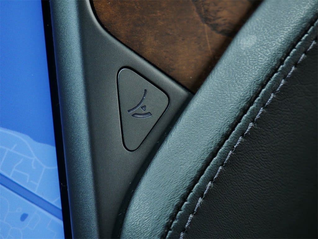 Thumbnail: 2019 Tesla Model X - 26