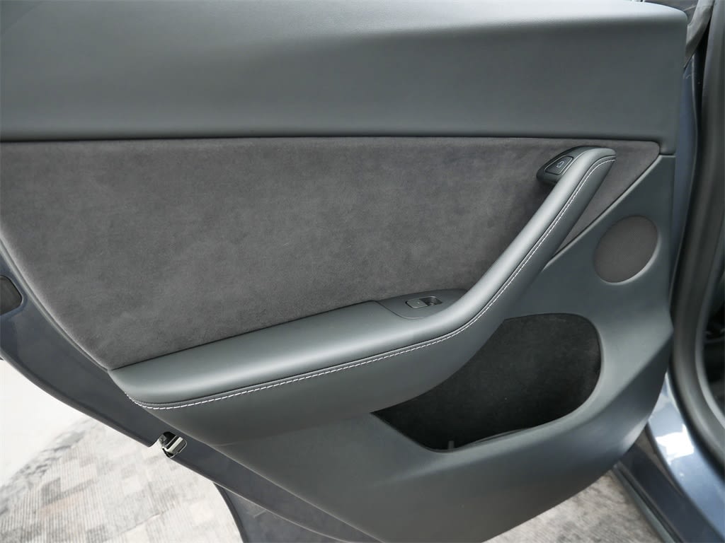 Thumbnail: 2023 Tesla Model Y - 21