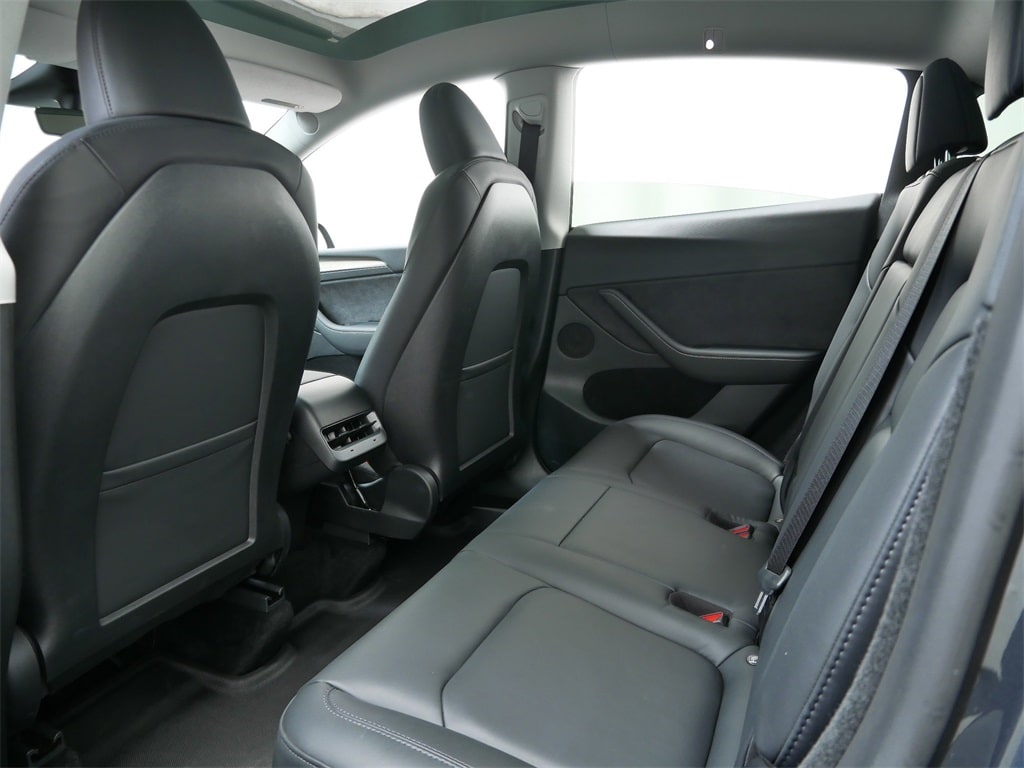 Thumbnail: 2023 Tesla Model Y - 10