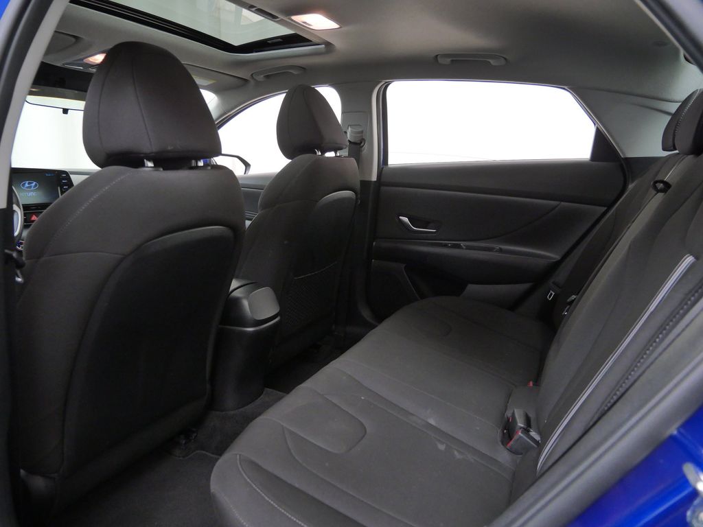Thumbnail: 2021 Hyundai Elantra - 9