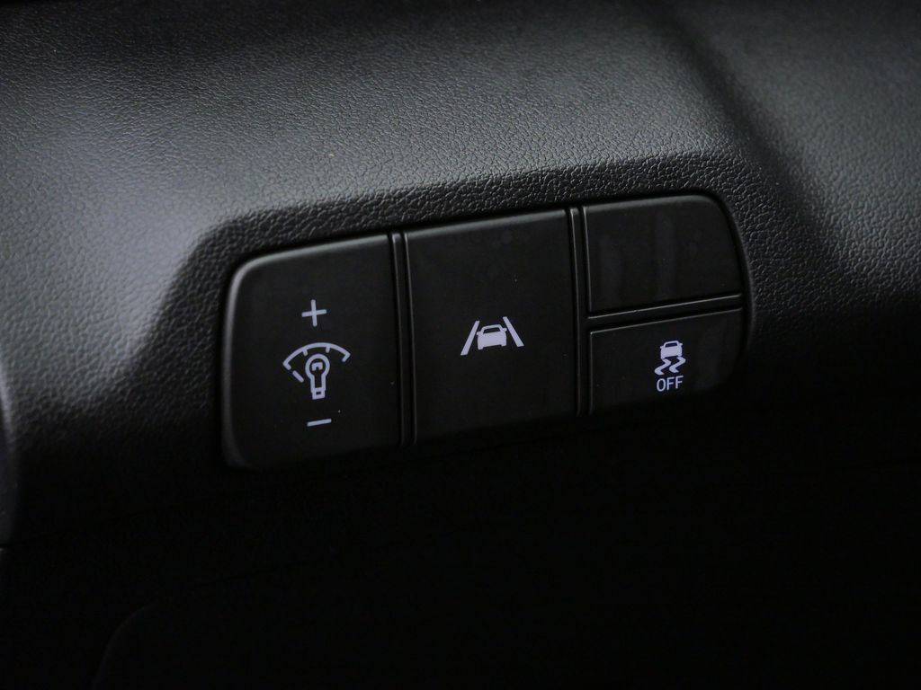 Thumbnail: 2021 Hyundai Elantra - 19