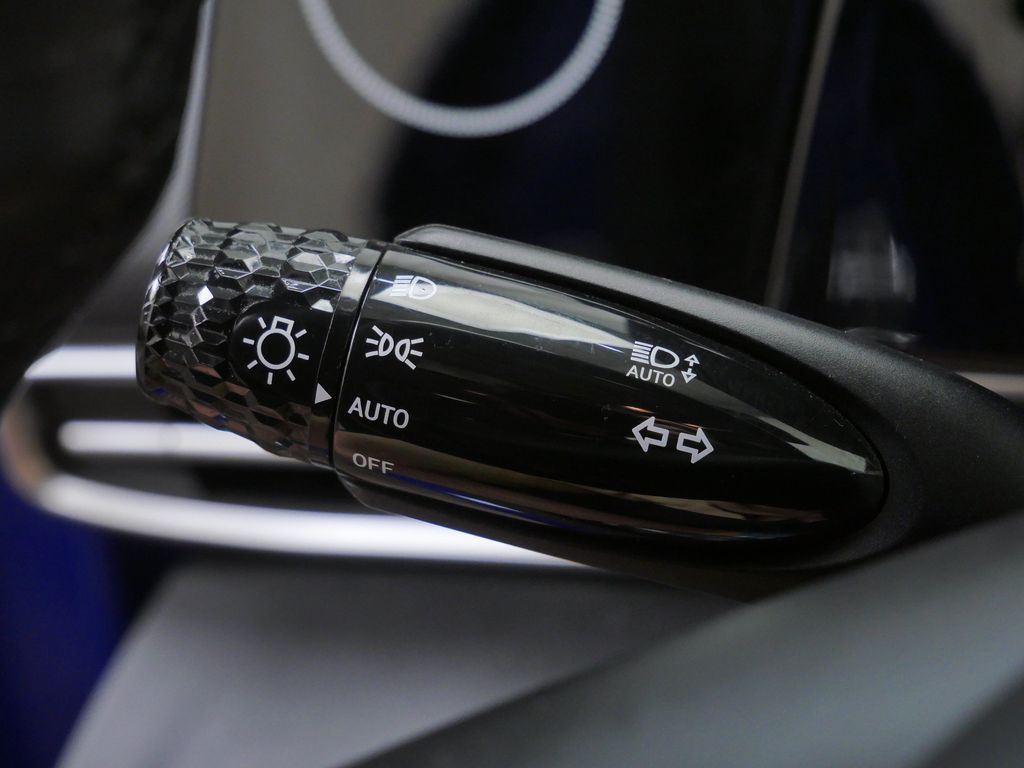 Thumbnail: 2021 Hyundai Elantra - 11