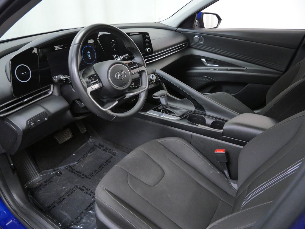 Thumbnail: 2021 Hyundai Elantra - 2