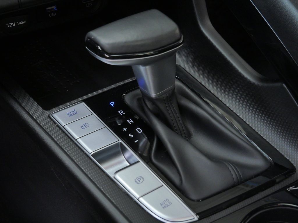 Thumbnail: 2021 Hyundai Elantra - 26