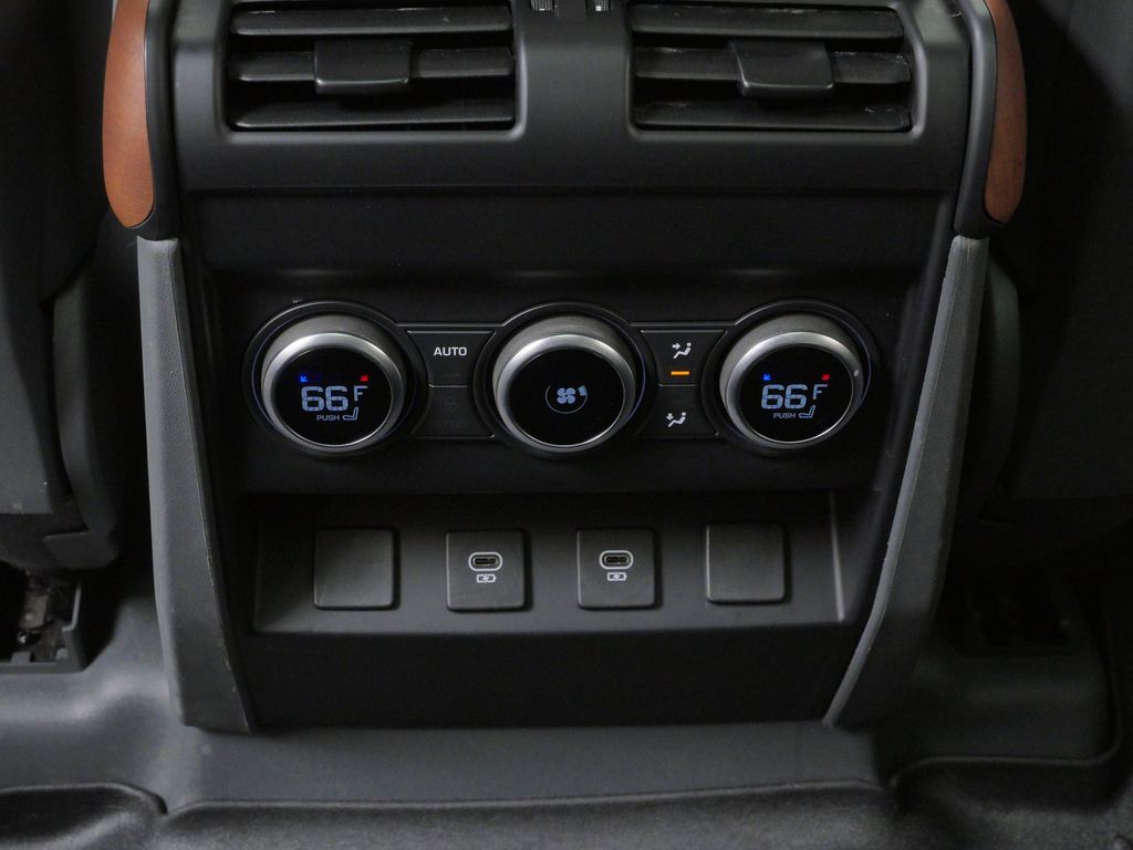Thumbnail: 2024 Land Rover Defender - 19