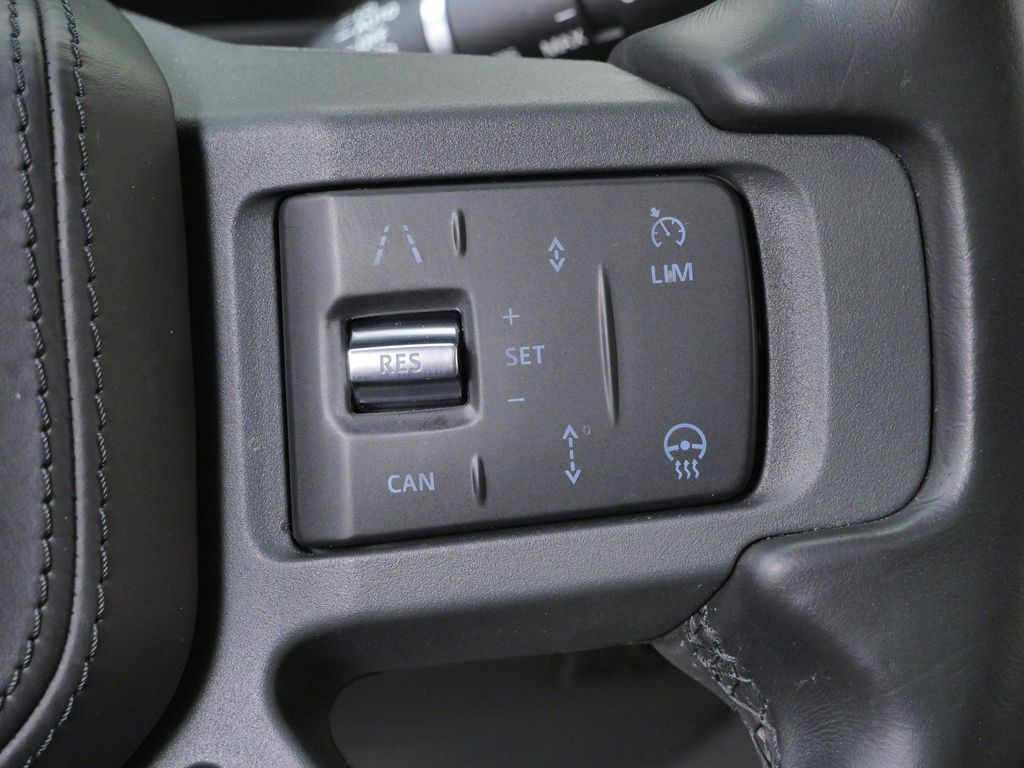 Thumbnail: 2024 Land Rover Defender - 22