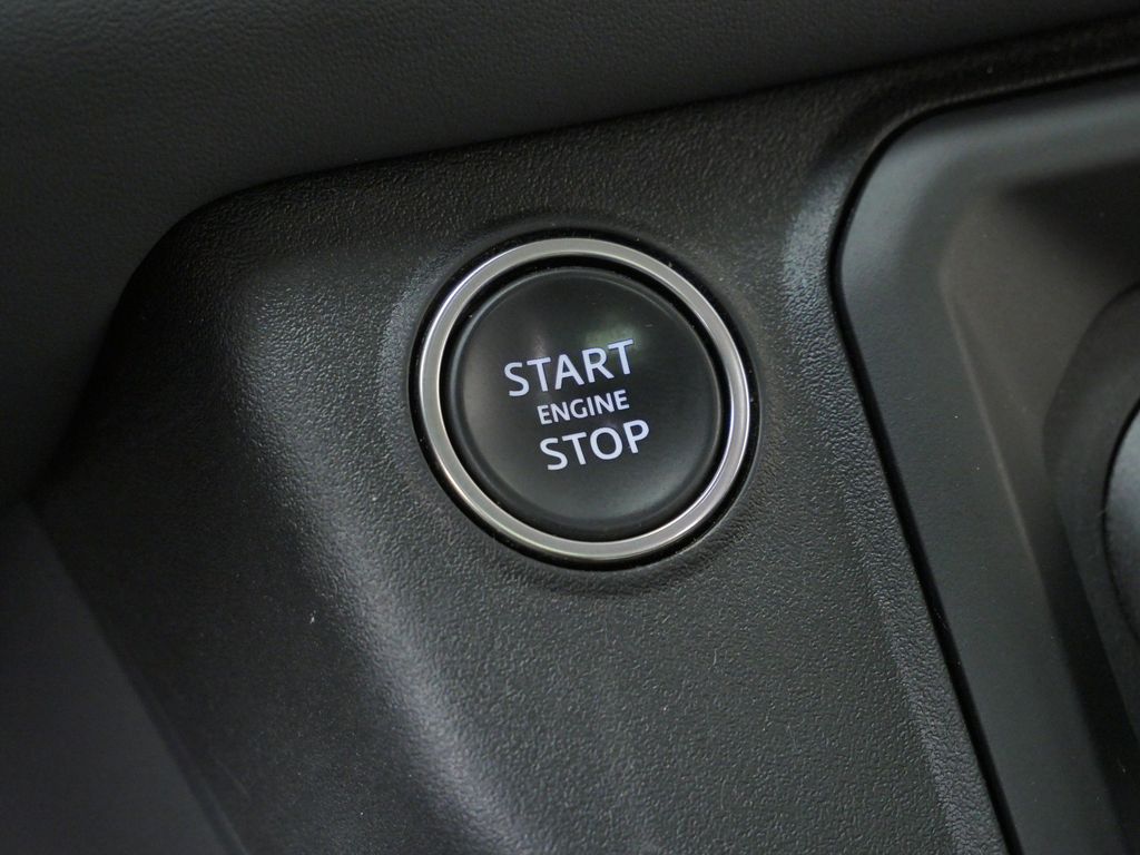 Thumbnail: 2024 Land Rover Defender - 24