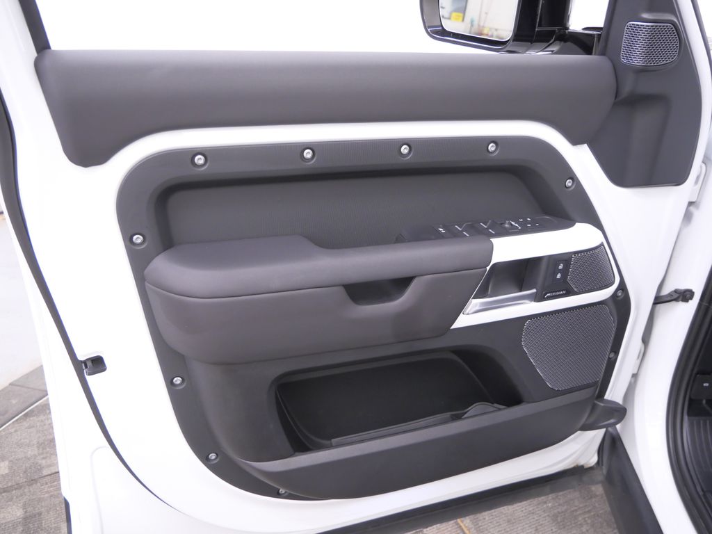 Thumbnail: 2024 Land Rover Defender - 15