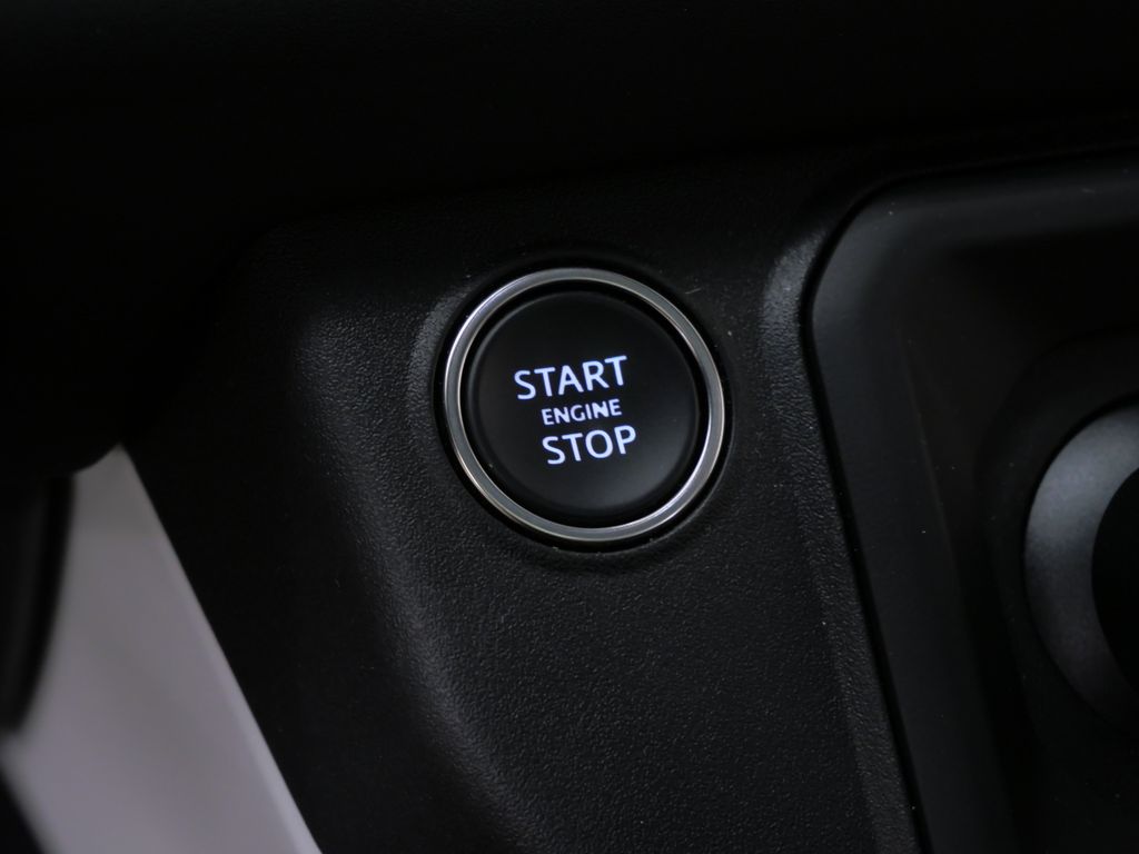 Thumbnail: 2024 Land Rover Defender - 22