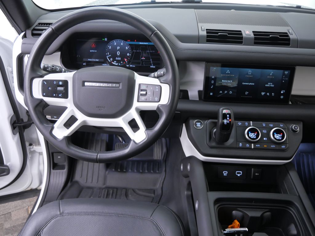 Thumbnail: 2024 Land Rover Defender - 6
