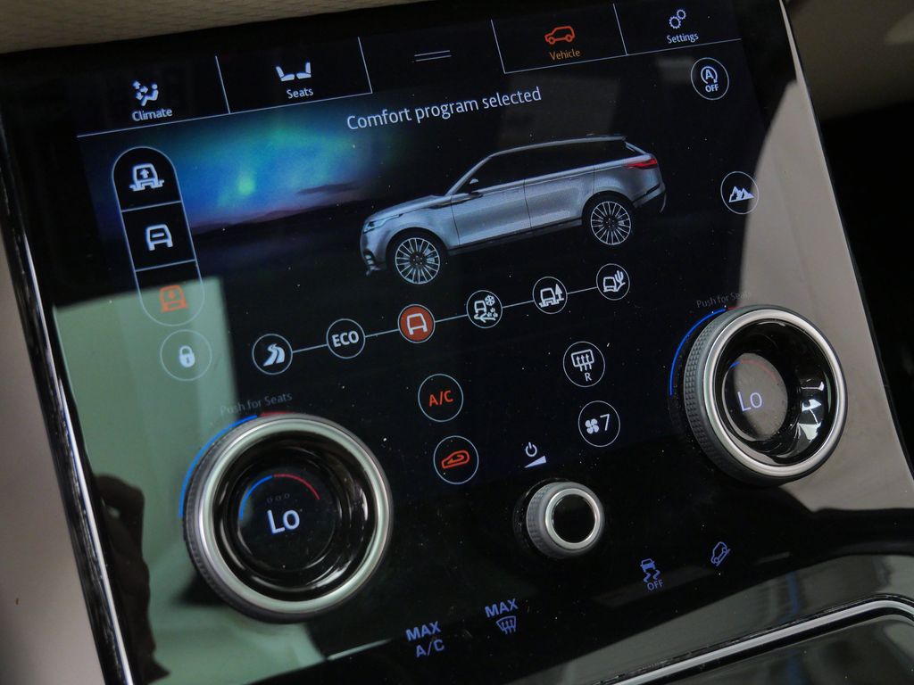 Thumbnail: 2020 Land Rover Range Rover Velar - 24