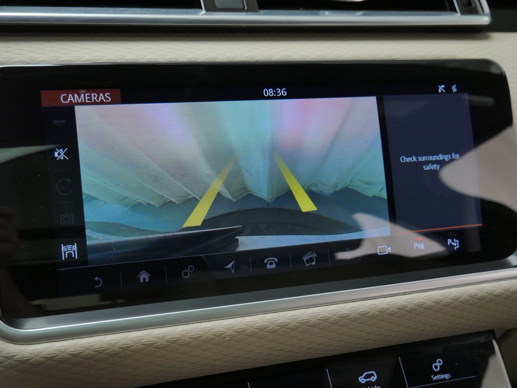 Thumbnail: 2020 Land Rover Range Rover Velar - 27