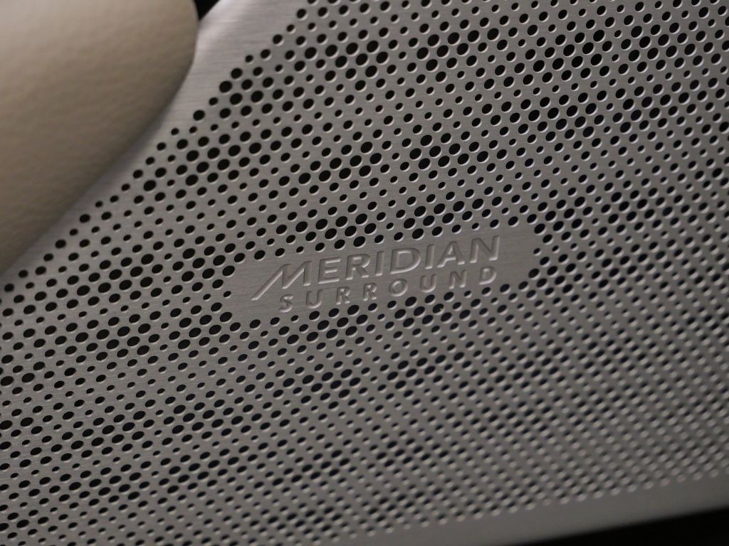 Thumbnail: 2020 Land Rover Range Rover Velar - 6