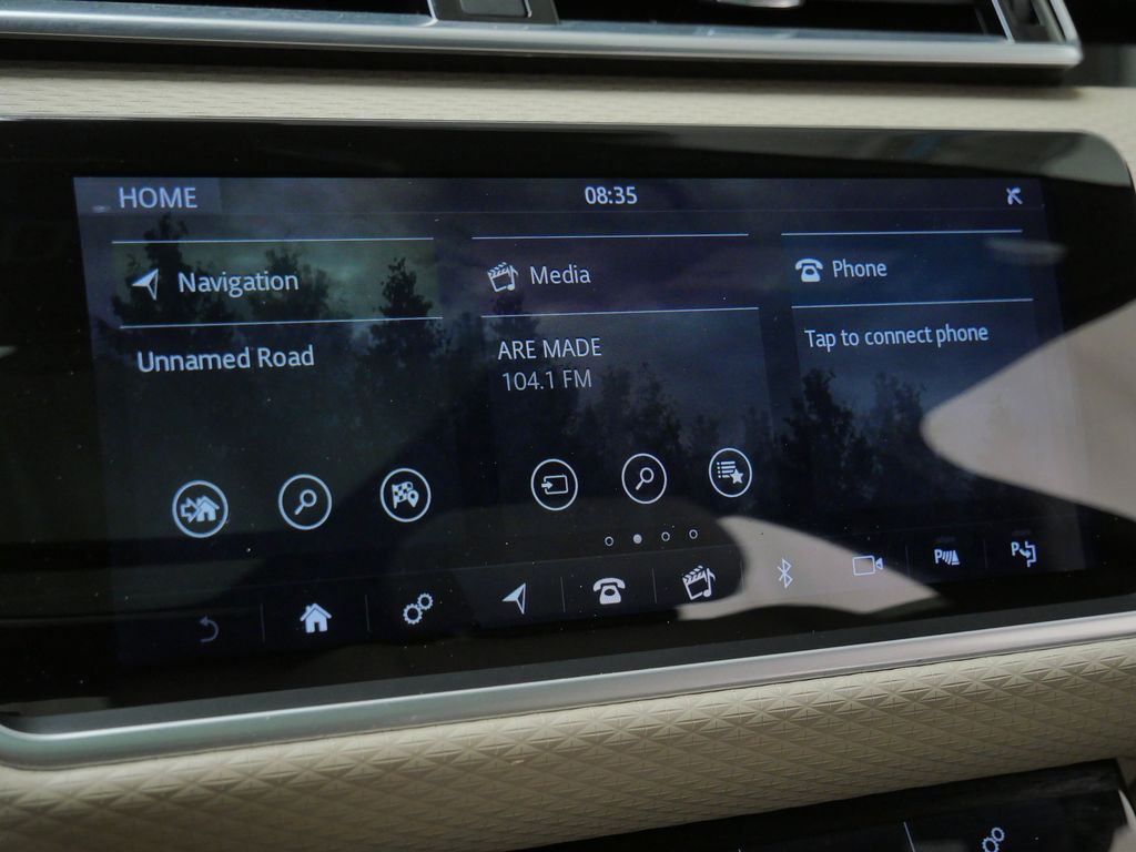 Thumbnail: 2020 Land Rover Range Rover Velar - 10