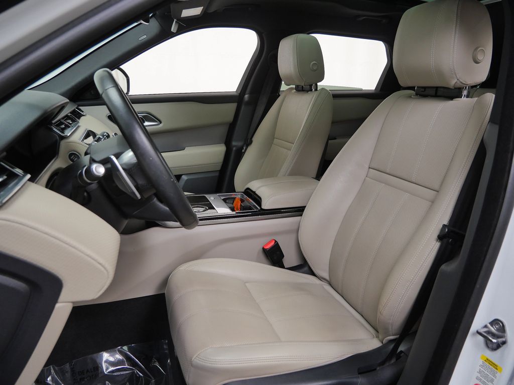 Thumbnail: 2020 Land Rover Range Rover Velar - 8