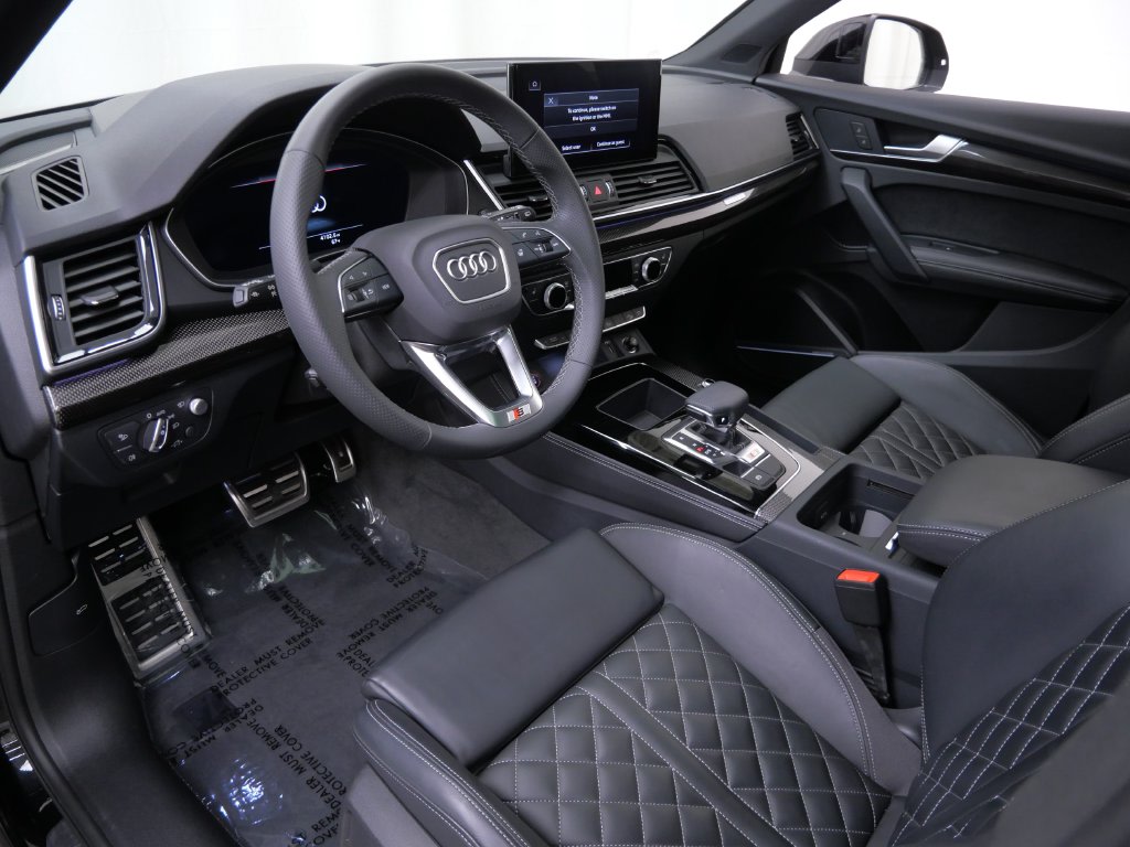 Thumbnail: 2024 Audi SQ5 - 2