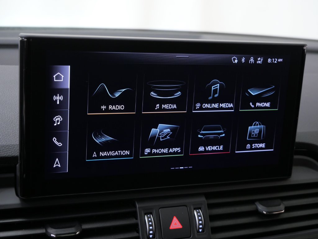 Thumbnail: 2024 Audi SQ5 - 10