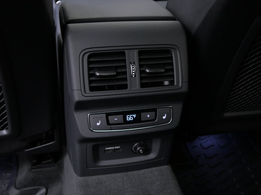 Thumbnail: 2024 Audi SQ5 - 19
