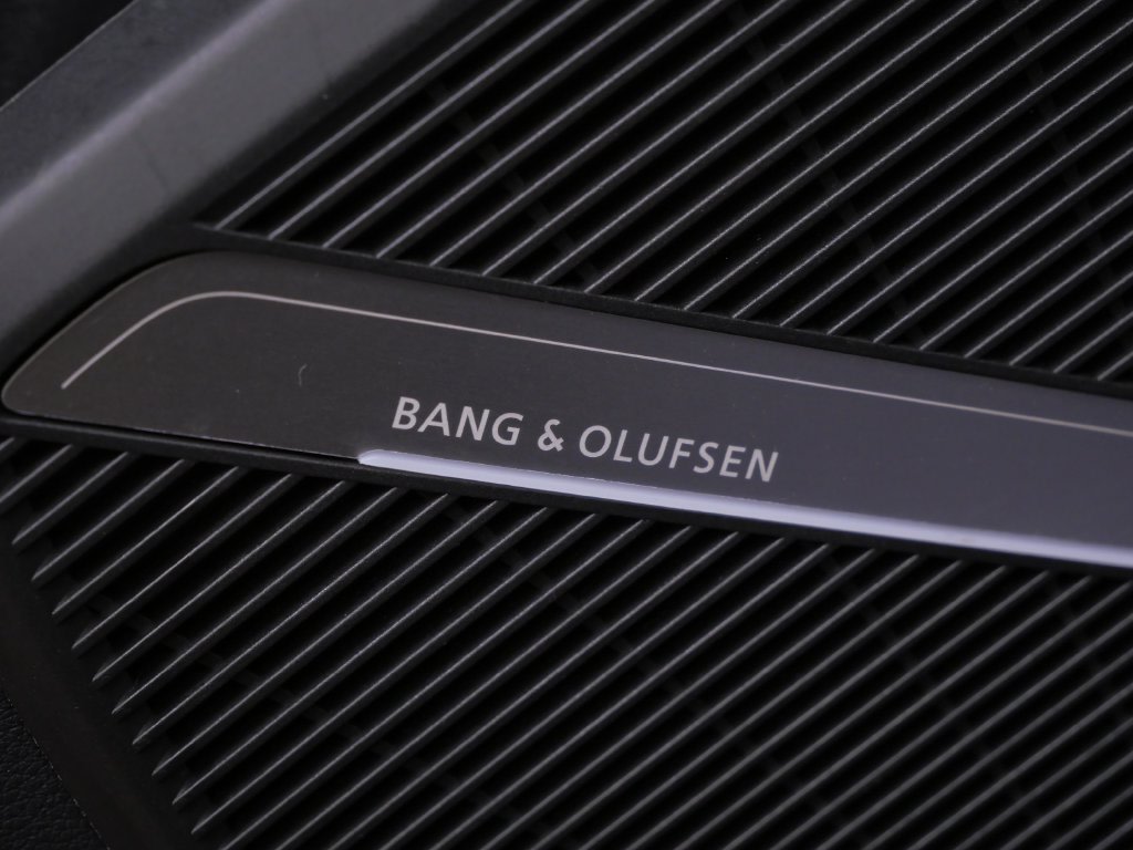 Thumbnail: 2024 Audi SQ5 - 6
