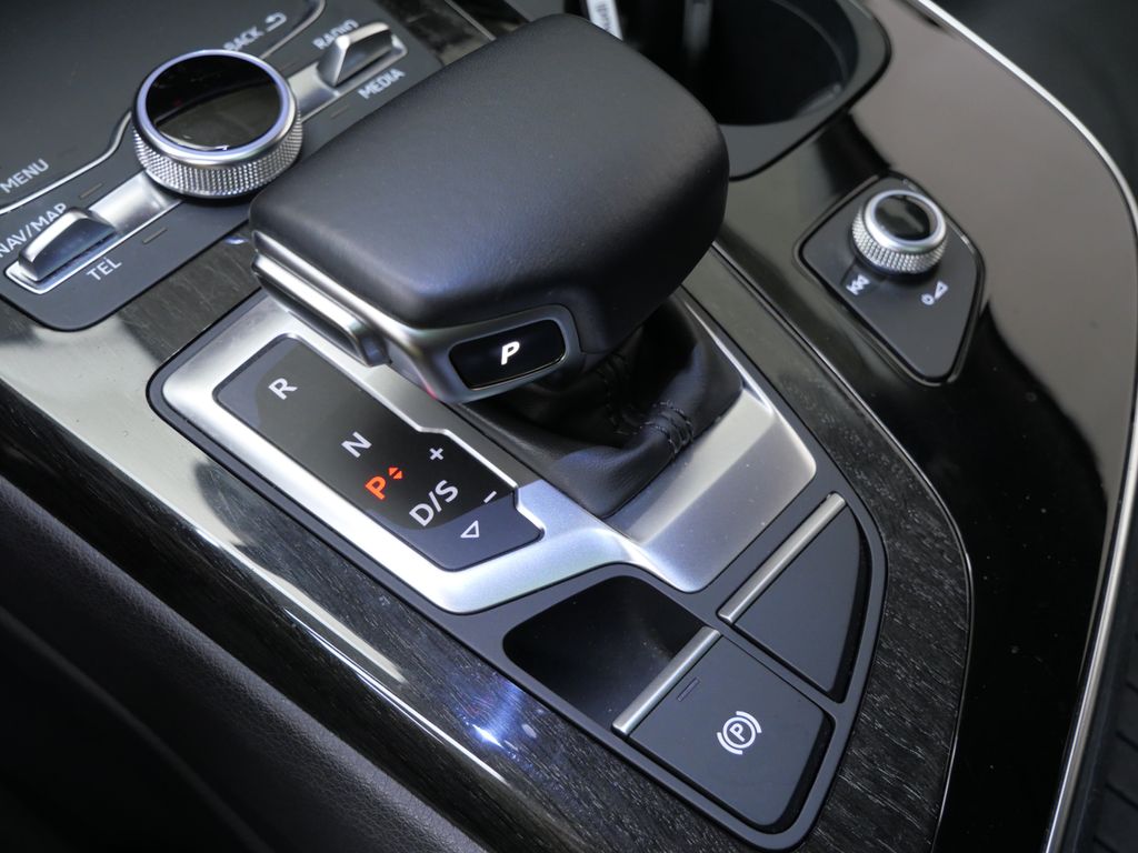 Thumbnail: 2019 Audi Q7 - 24