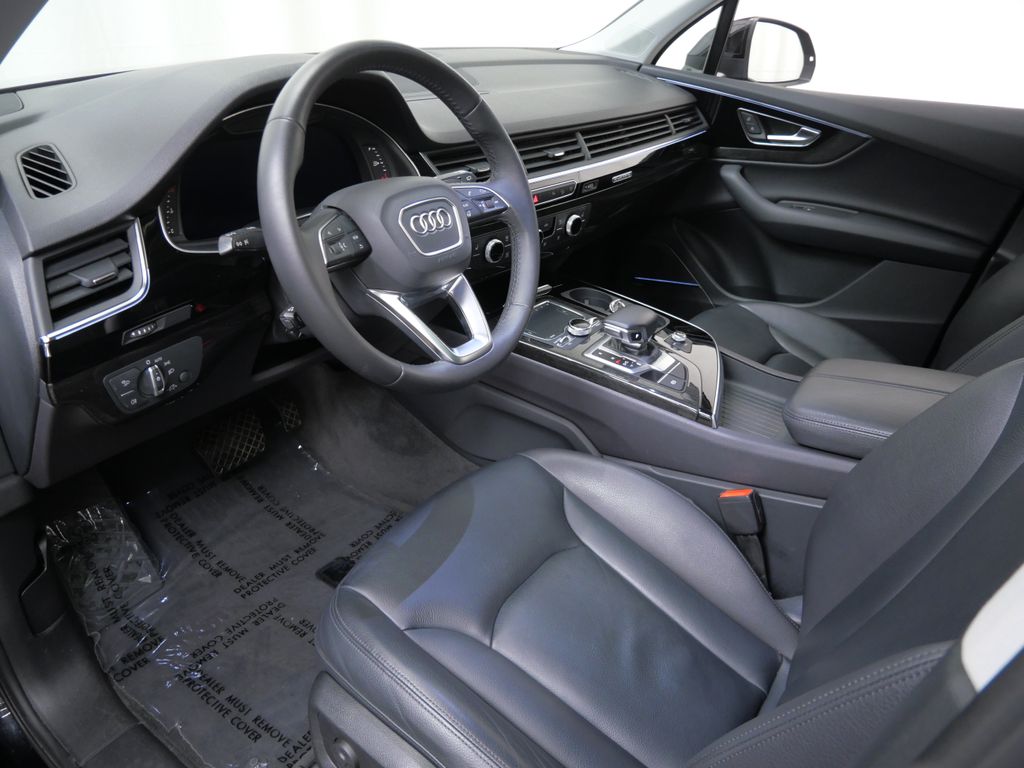 Thumbnail: 2019 Audi Q7 - 2