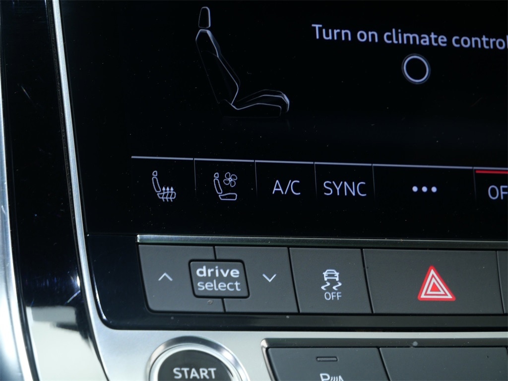 Thumbnail: 2021 Audi Q7 - 21