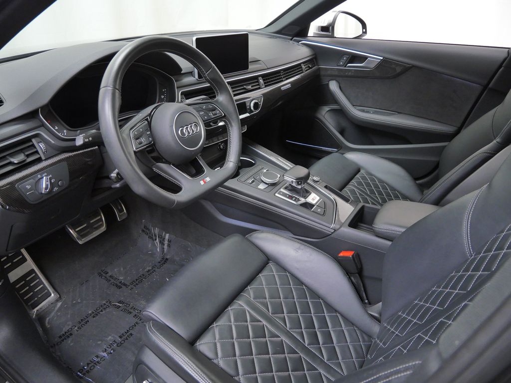 Thumbnail: 2019 Audi S4 - 2