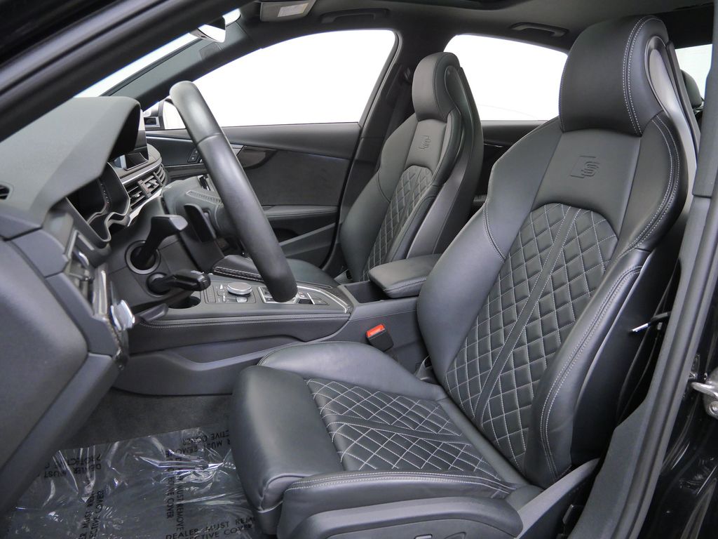 Thumbnail: 2019 Audi S4 - 9