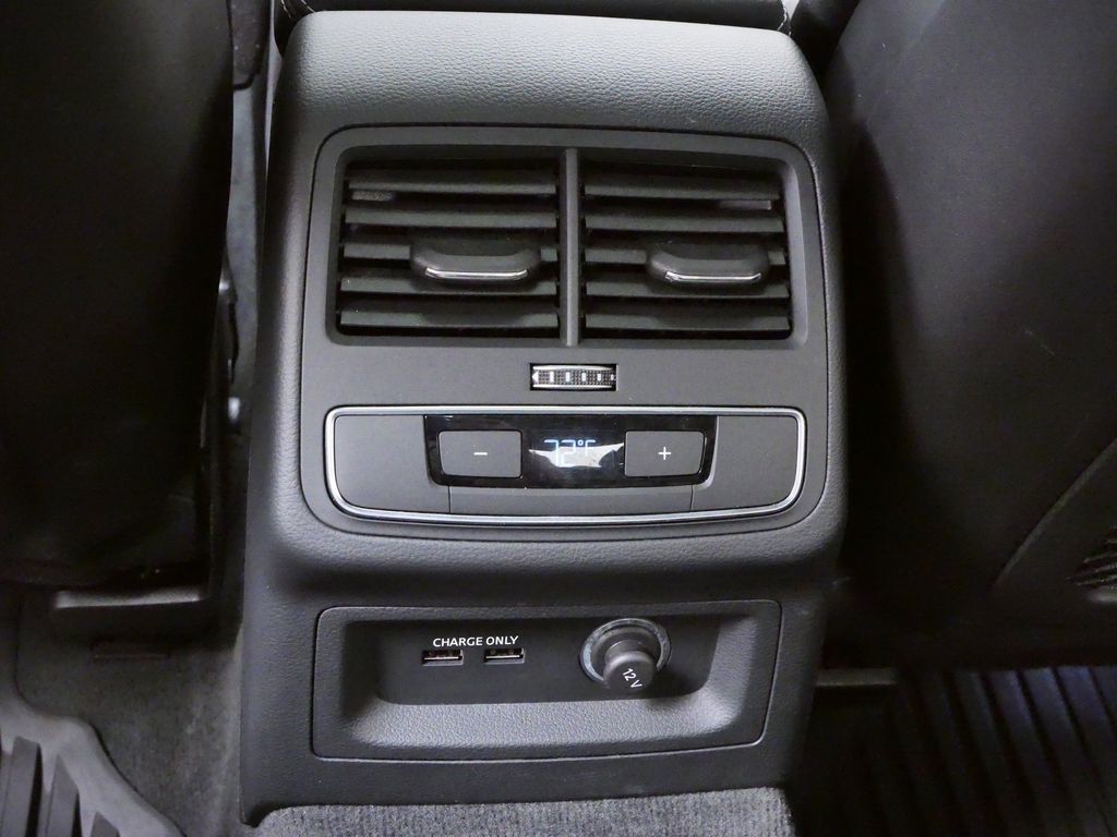 Thumbnail: 2019 Audi S4 - 20