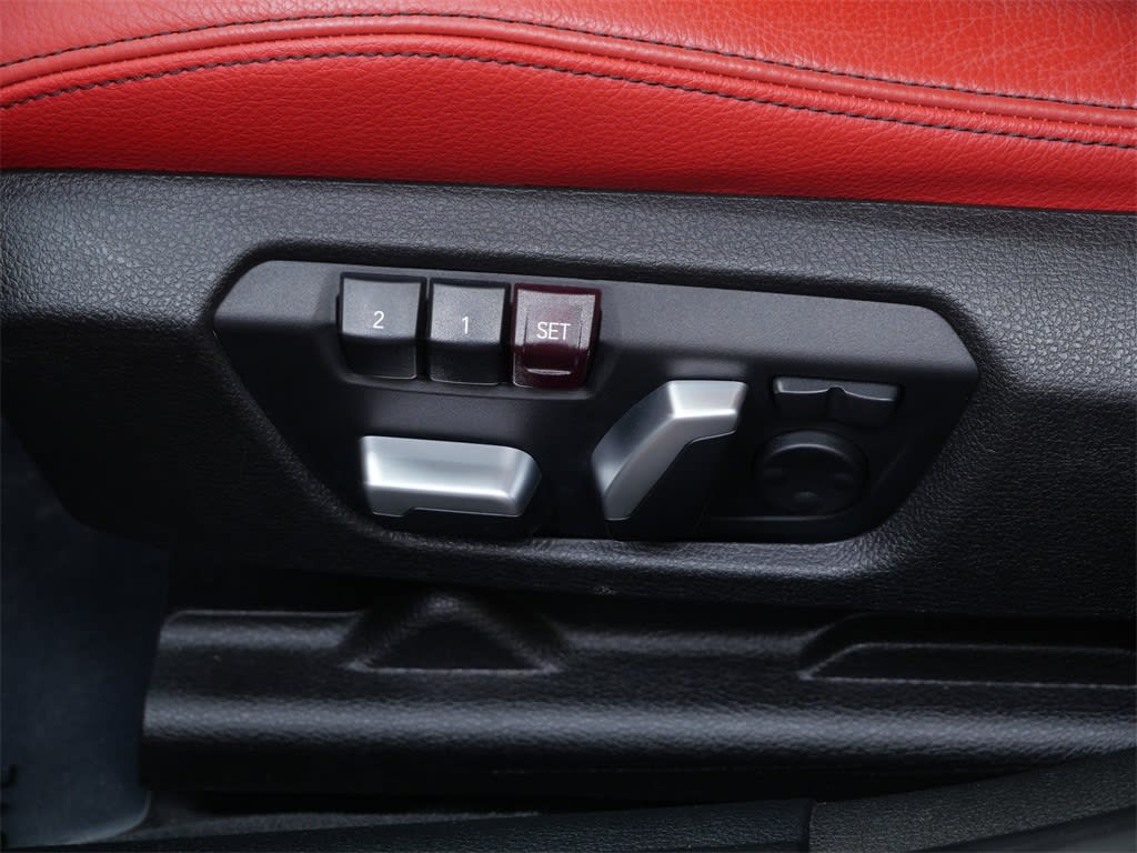 Thumbnail: 2018 BMW 3 Series - 17