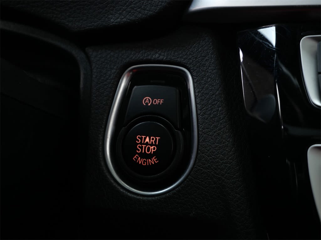 Thumbnail: 2018 BMW 3 Series - 25