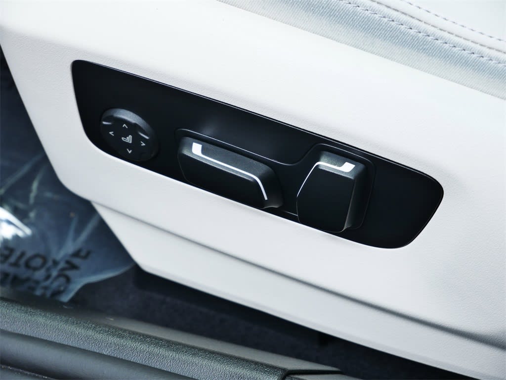 Thumbnail: 2025 BMW i5 - 7