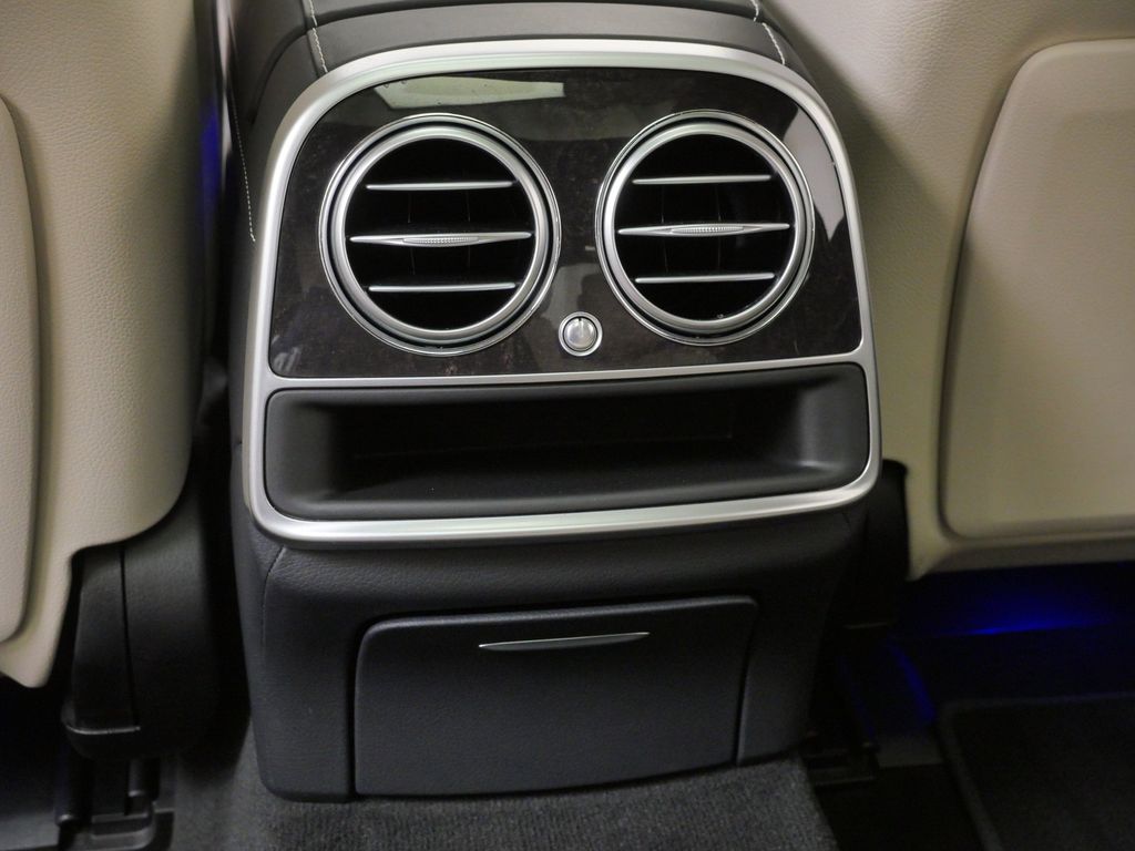 Thumbnail: 2016 Mercedes-Benz S-Class - 21