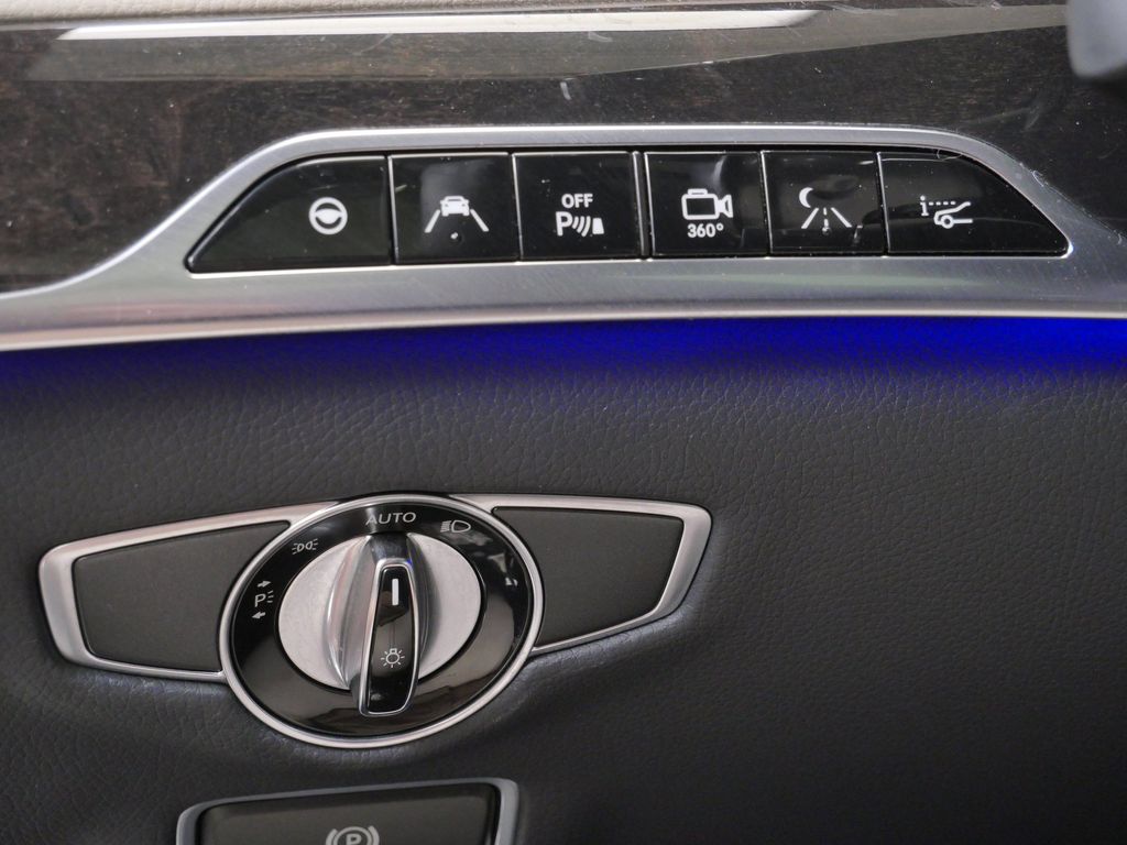 Thumbnail: 2016 Mercedes-Benz S-Class - 23
