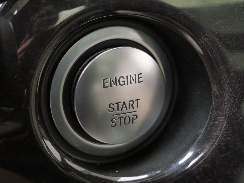 Thumbnail: 2016 Mercedes-Benz S-Class - 26