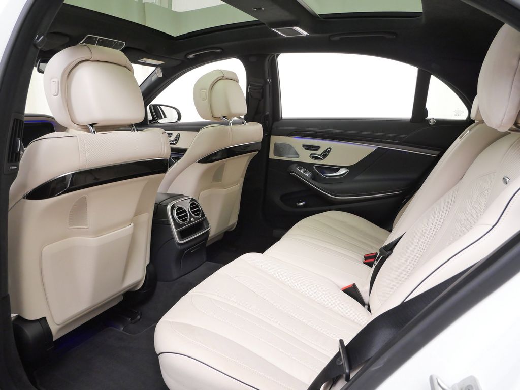 Thumbnail: 2016 Mercedes-Benz S-Class - 11